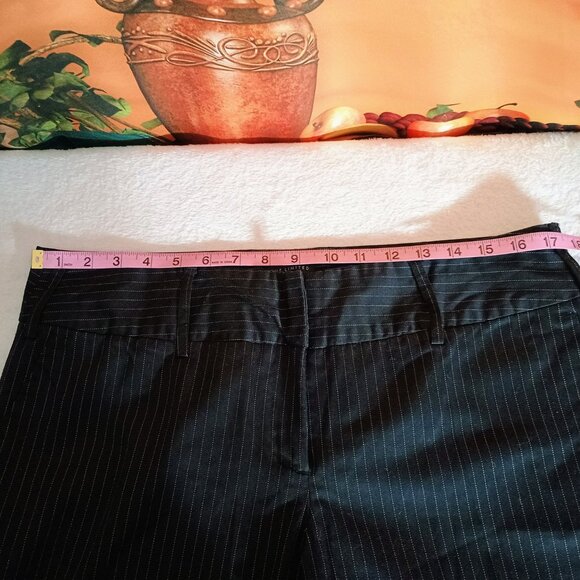 NWOT: The Limited 14 Black Pinstriped Drew Fit Career Pants - Picture 7 of 7
